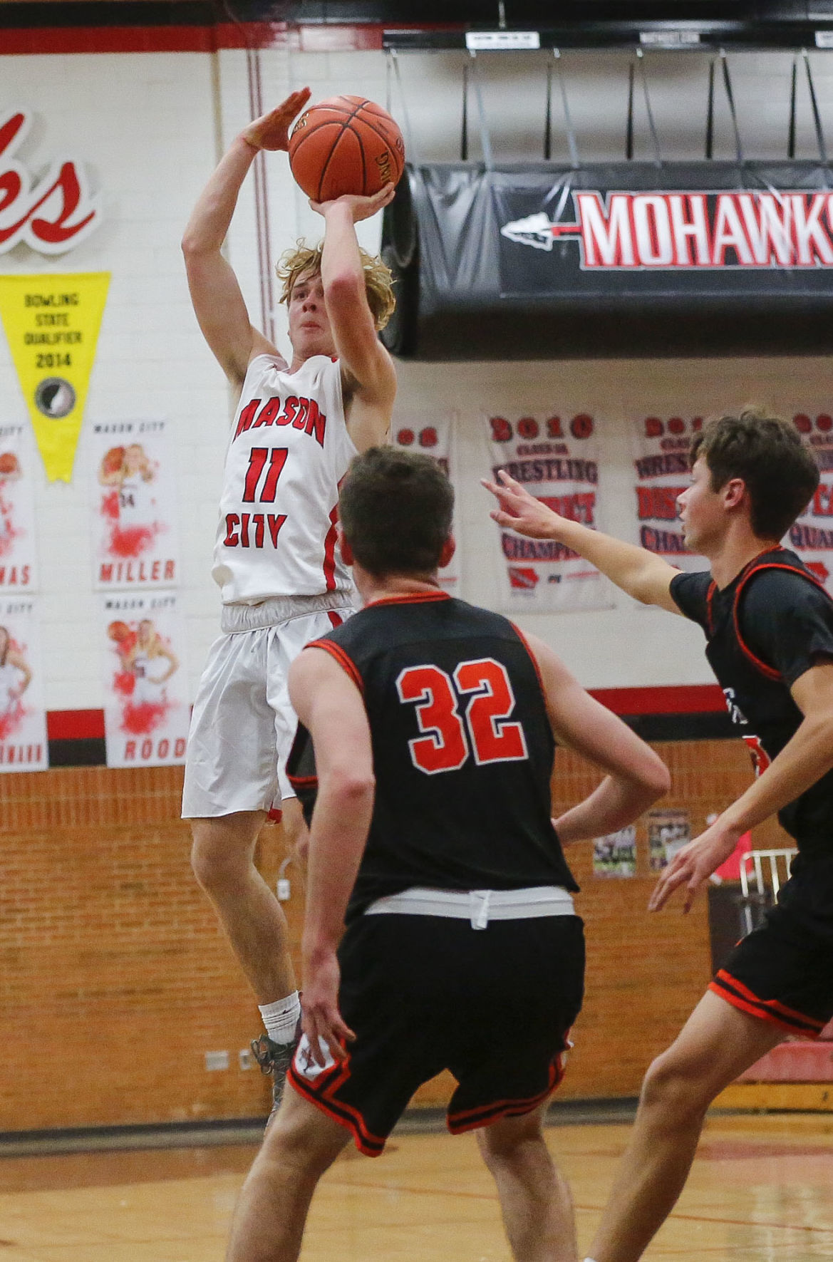 B/G BBall Mason City vs. Ames 14